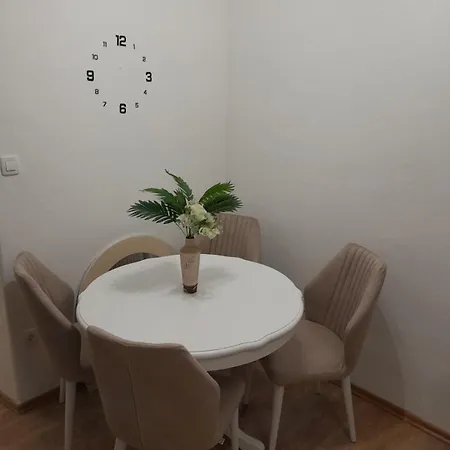 Travunija アパート